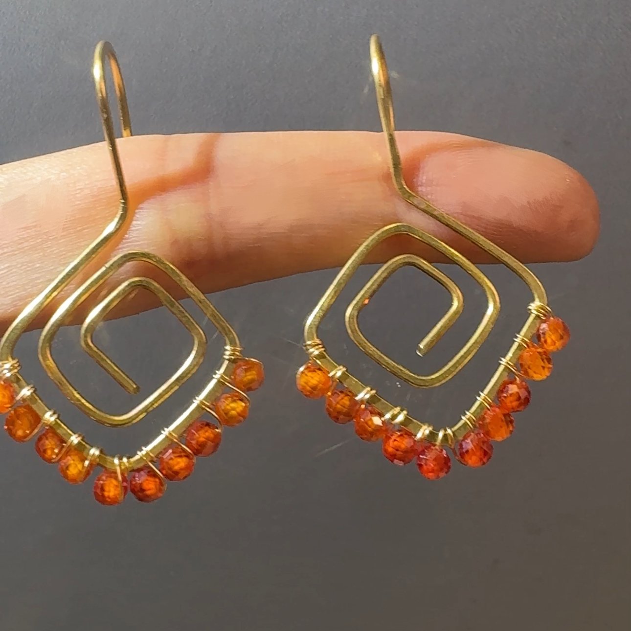 Gold Wire Square Spiral Emerald Earrings Gold Wire Square Spiral Emerald Earrings — handcrafted wire-wrapped gemstone jewelry, photo 3
